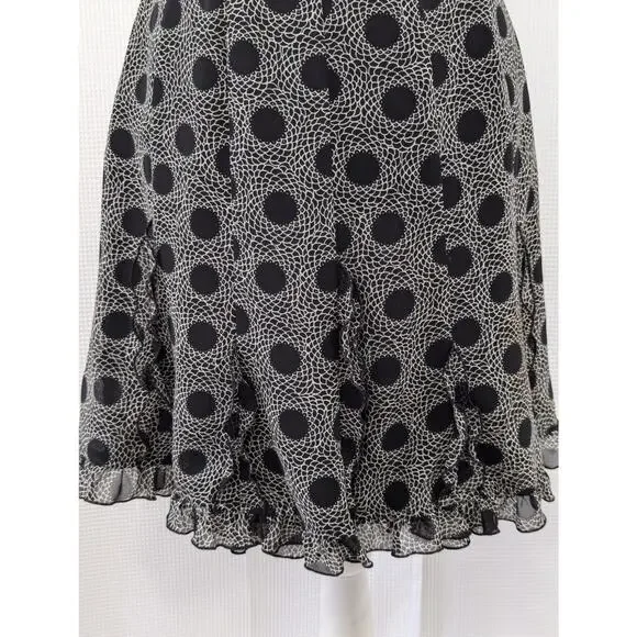 ANN TAYLOR LOFT! BLACK, WHITE FLORAL ABSTRACT, RUFFLED DETAIL SKIRT! SZ 2P - Picture 4 of 9